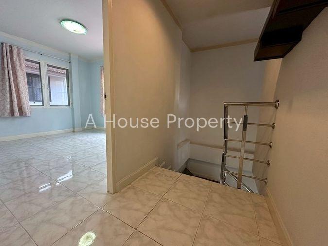 picture Renovated detached house for sale, Home Town Sriracha, Chonburi project - 9/17