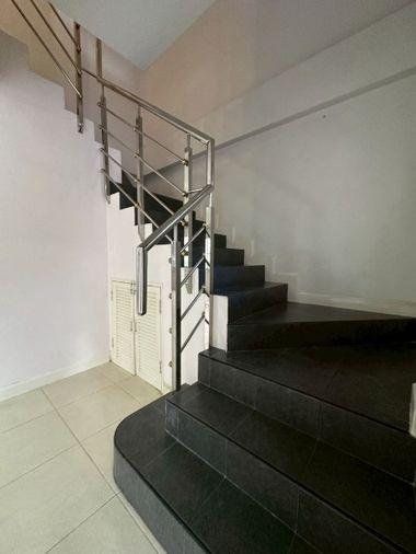 รูป ขายบ้านเดี่ยวรีโนเวทใหม่ โครงการ โฮมทาวน์ ศรีราชา ชลบุรี  - รูปที่ 7/17