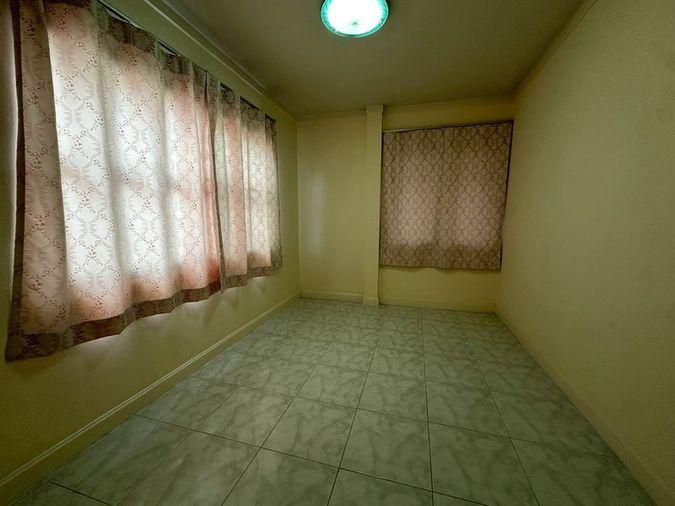 รูป ขายบ้านเดี่ยวรีโนเวทใหม่ โครงการ โฮมทาวน์ ศรีราชา ชลบุรี  - รูปที่ 12/17