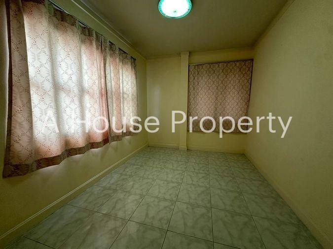 รูป ขายบ้านเดี่ยวรีโนเวทใหม่ โครงการ โฮมทาวน์ ศรีราชา ชลบุรี - รูปที่ 12/17
