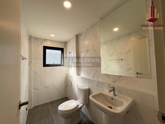 picture ✨ For Rent: Centro Bangna ✨ 💰 Only 150,000 THB/month - 8/10