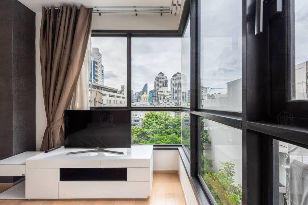 รูป 🔥 สำหรับเช่า !! วิวเมือง !! ห้องกว้าง, มีอ่างอาบน้ำ,🔥 Code C20240100160..........HQ Thonglor, 2 ห้องนอน, 2 ห้องน้ำ, แต่งครบ, พร้อมเข้าอยู่📣📣 - รูปที่ 9/23
