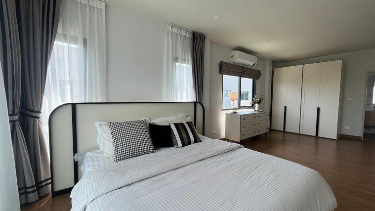 รูป 🏡#CT2407_190🏡𝗙𝗼𝗿 𝗥𝗲𝗻𝘁 1️⃣7️⃣0️⃣k.🔥🔥 บ้านหรูหลังใหญ่  พร้อมเข้าอยู่‼️✨   (ไม่สะดวกแอดไลน์กลับ) 🏡 ให้เช่าบ้านเดี่ยวโครงการ  เซนโทรบางนา  - รูปที่ 12/17