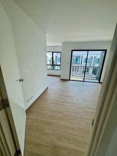 รูป ให้เช่า Townhome 3 ชั้น Patio Watcharapol - Ramintra | เหมาะสำหรับอยู่อาศัยหรือทำโฮมออฟฟิศ - รูปที่ 15/20