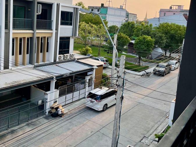 รูป ขาย Townhome 3 ชั้น พาทิโอ รามอินทรา - วัชรพล (Master Type) บ้านใหม่ ไม่เคยเข้าอยู่ | Built-in สวยงาม | เหมาะอยู่อาศัยและทำธุรกิจ | ขายพร้อมผู้เช่า - รูปที่ 17/20