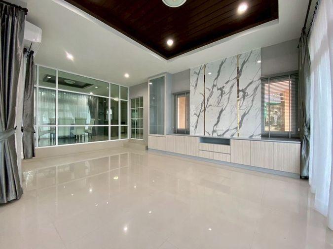 picture Luxury detached house for rent, fully furnished,move in ready, The Boulevard Village, Sriracha - 3/20