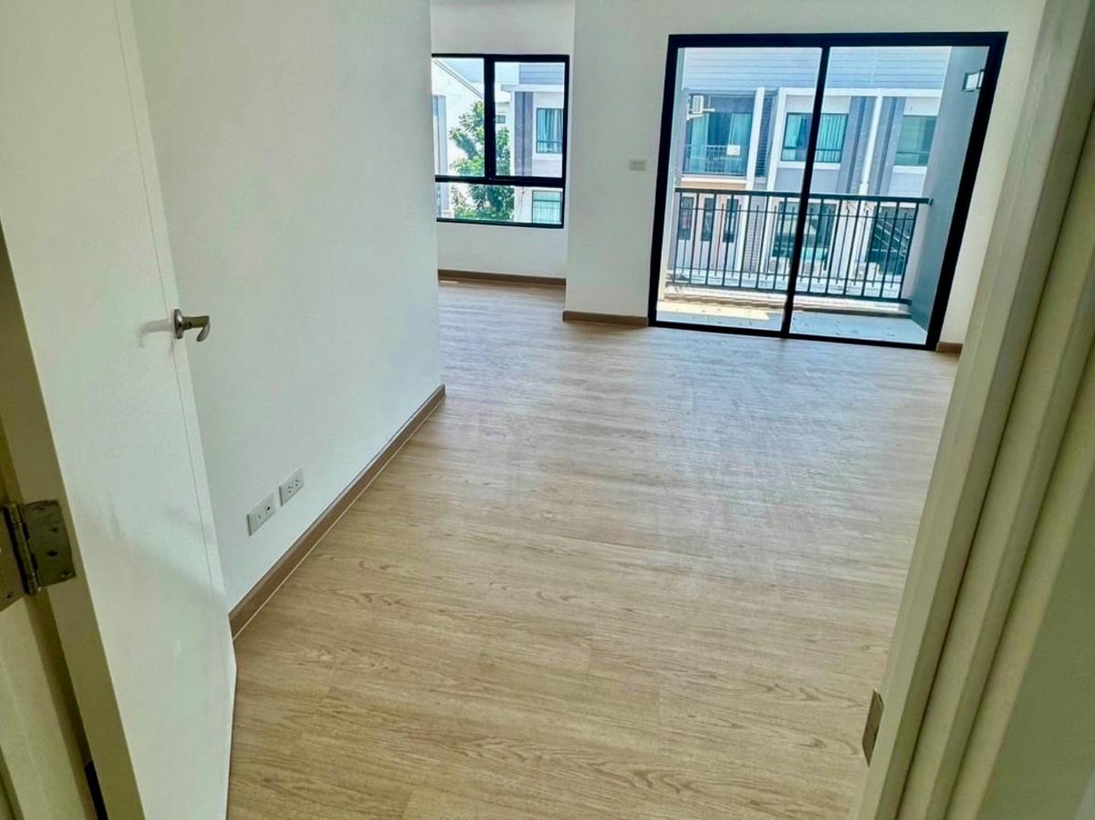 รูป ขาย Townhome 3 ชั้น พาทิโอ รามอินทรา - วัชรพล (Master Type) บ้านใหม่ ไม่เคยเข้าอยู่ | Built-in สวยงาม | เหมาะอยู่อาศัยและทำธุรกิจ | ขายพร้อมผู้เช่า - รูปที่ 6/20