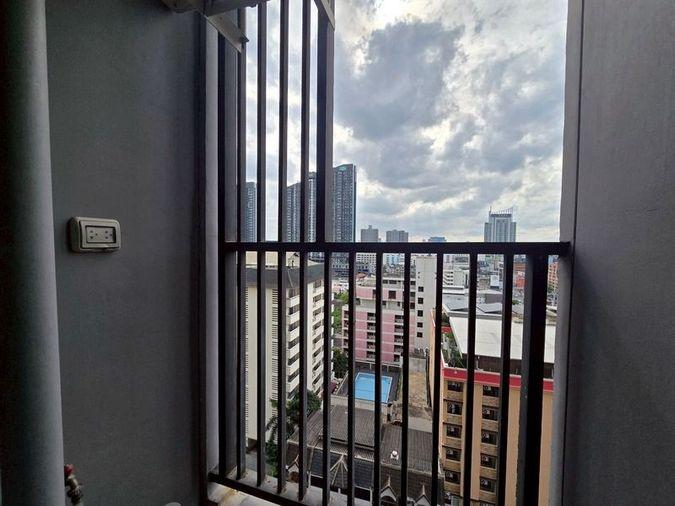 picture Condo for Rent : Knightsbridge Collage Ramkhamhaeng  Schedule a viewing 👉 Line: @propertybkk1 - 10/11