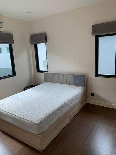 รูป บ้านเดี่ยวให้เช่า 📍 Setthasiri Krungthep Kreetha 📍 4 ห้องนอน 3 ห้องน้ำ เฟอร์นิเจอร์ และ เครื่องใช้ไฟฟ้าครบ  - รูปที่ 7/13