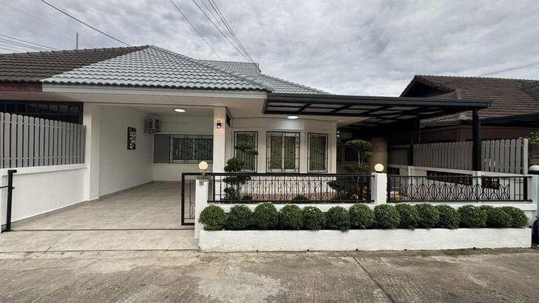 รูป ขายบ้านเดี่ยวชั้นเดี่ยว มบ.รวิพรโกลเด้นฮิลล์ เขาตาโล พัทยา บางละมุง ชลบุรี  - รูปที่ 1/12