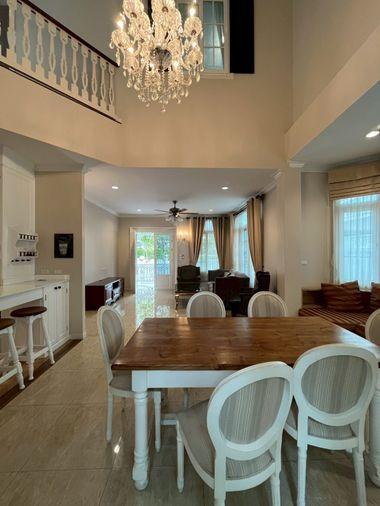 picture 4beds 350sqm.  Victorian-style house near Central Bangna. Line id: @pfagent - 9/52