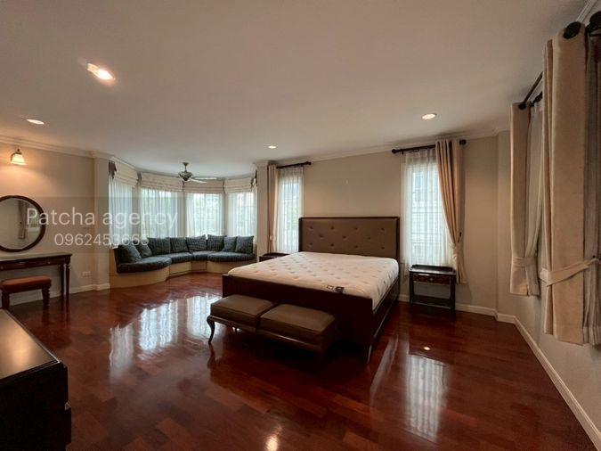 picture 4beds 350sqm. Victorian-style house near Central Bangna. Line id: @pfagent - 19/52