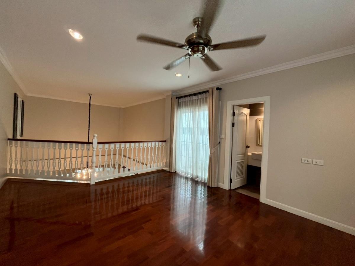 picture 4beds 350sqm. Victorian-style house near Central Bangna. Line id: @pfagent - 15/52