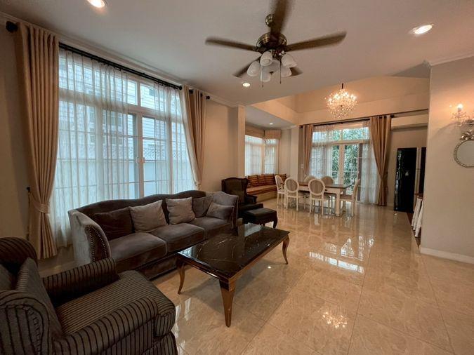 picture 4beds 350sqm.  Victorian-style house near Central Bangna. Line id: @pfagent - 2/52