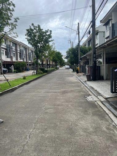 รูป  เจ้าของขายเอง ทาวน์เฮ้าส์ 3 ชั้น หมู่บ้านทาวน์พลัส เทพารักษ์  ติดโรงพยาบาลบางนา5 ถ.เทพารักษ์ ตำบล บางพลีใหญ่ อำเภอบางพลี สมุทรปราการ (ราคา 2,200,000 ) - รูปที่ 13/15