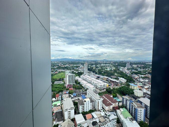 picture "High-End Living" available for rent at Keen Cetre condo, central location (1 Bed 35 sq m, 33rd floor) - 12/13