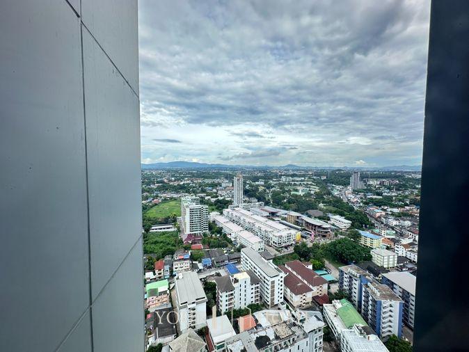 picture "High-End Living" available for rent at Keen Cetre condo, central location (1 Bed 35 sq m, 33rd floor) - 12/13