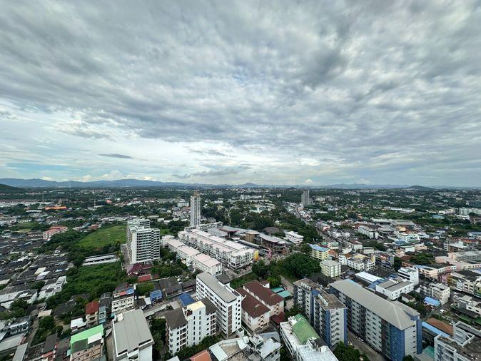 picture "High-End Living" available for rent at Keen Cetre condo, central location (1 Bed 35 sq m, 33rd floor) - 13/13