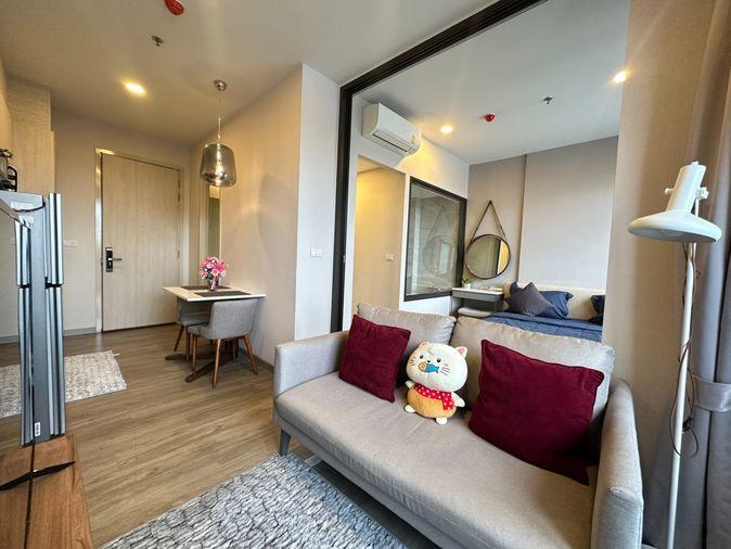 picture "High-End Living" available for rent at Keen Cetre condo, central location (1 Bed 35 sq m, 33rd floor) - 2/13