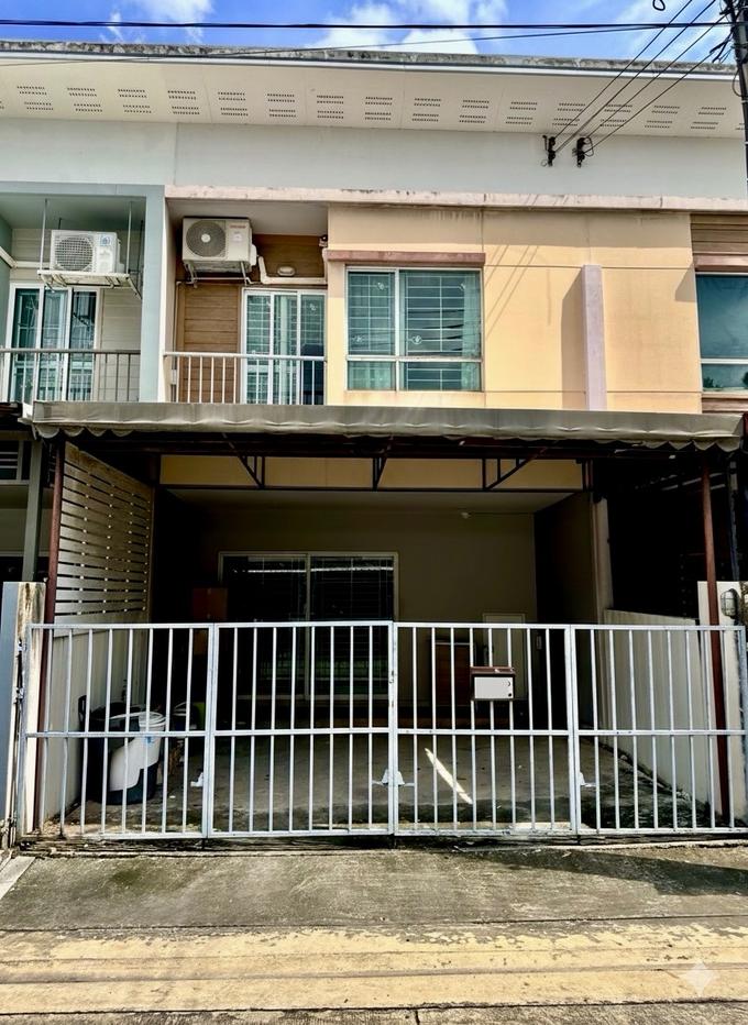 รูป ทาวน์โฮม 2 ชั้น Villette Lite พัฒนาการ 38 โดย SC Asset | ราคาคุ้มค่า เหมาะสำหรับรีโนเวทเพิ่มเติมก่อนเข้าอยู่ | ทำเลดี ใกล้ทองหล่อ–ศรีนครินทร์–พระราม 9 - รูปที่ 1/26