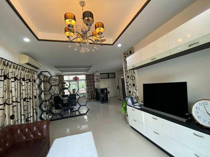 รูป บ้านเดี่ยวมือสอง พร้อมเข้าอยู่ โครงการ เดอะบูเลอวาร์ด ศรีราชา ชลบุรี  - รูปที่ 2/15