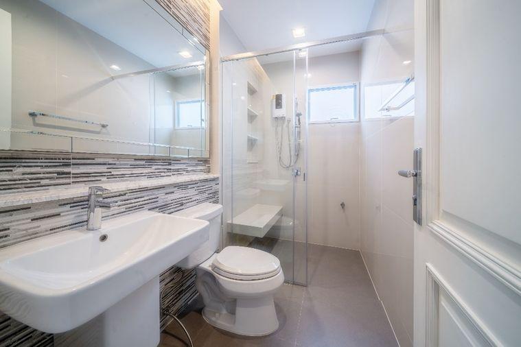 picture Rare Luxury Corner Unit | South-Facing | Serene, Breezy & Stylish - 30/39