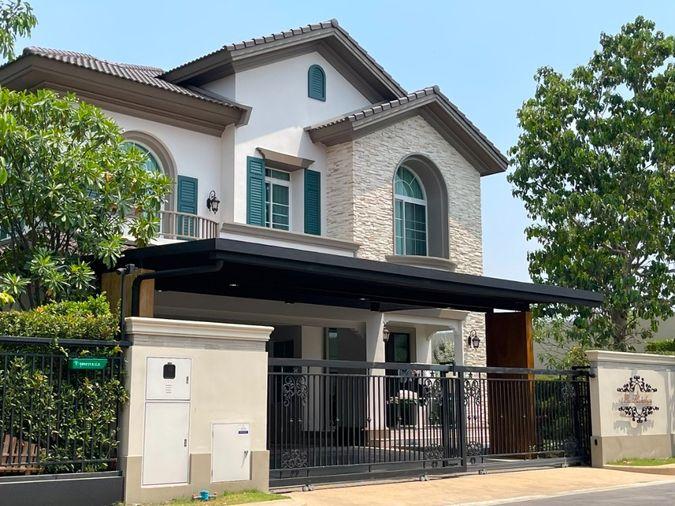 picture Rare Luxury Corner Unit | South-Facing | Serene, Breezy & Stylish - 2/39