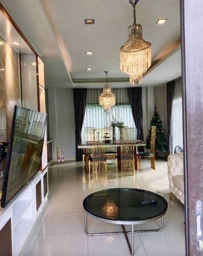 picture Single house for rent ✨ Centro Ramindra-Chatuchot ✨ 4 bedrooms, 3 bathrooms, fully furnished and equipped with appliances - 8/11