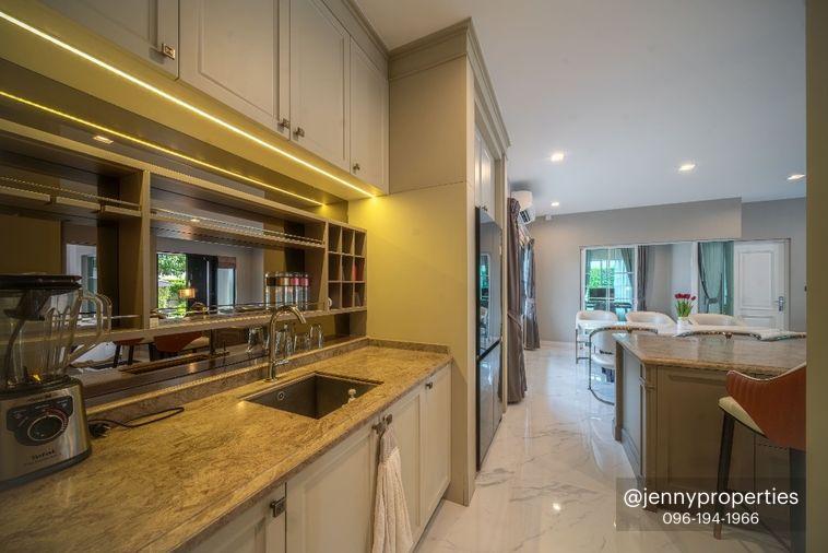 picture Rare Luxury Corner Unit | South-Facing | Serene, Breezy & Stylish - 14/39