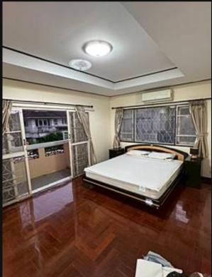picture 3beds 2bath 240sqm. Line id: @pfagent - 5/11