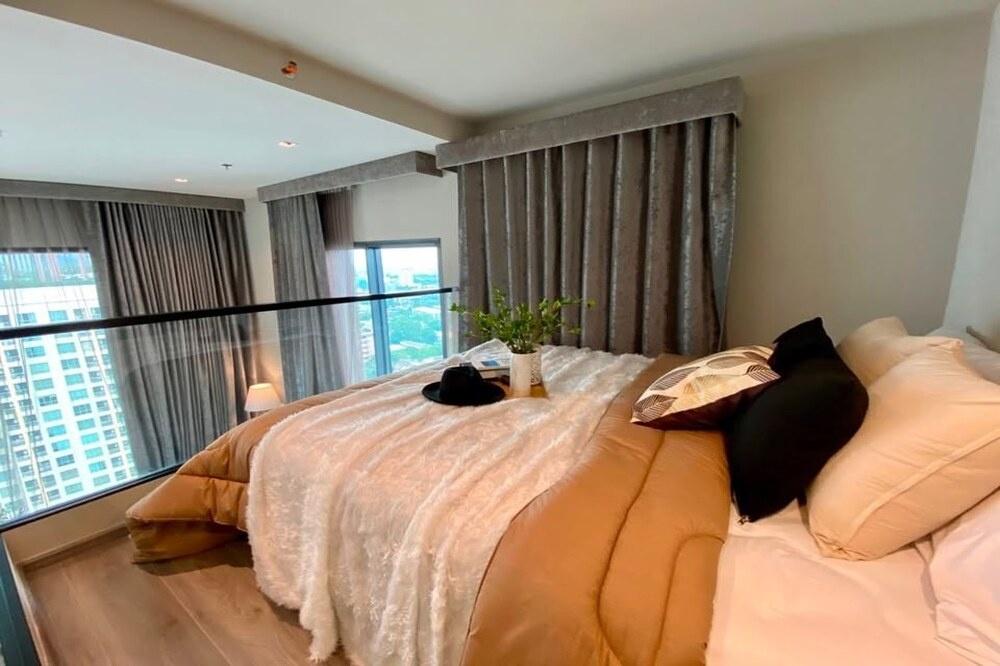 รูป สำหรับขาย !! ชั้นสูง 15+, ห้องมุม, วิว 2 ด้าน, เพดานสูง!🔥 Code C20251000011..The Reserve Phahol-Pradipat, 1 นอน Plus Loft, 1 น้ำ, แต่งครบ, ราคาพิเศษ! - รูปที่ 4/7