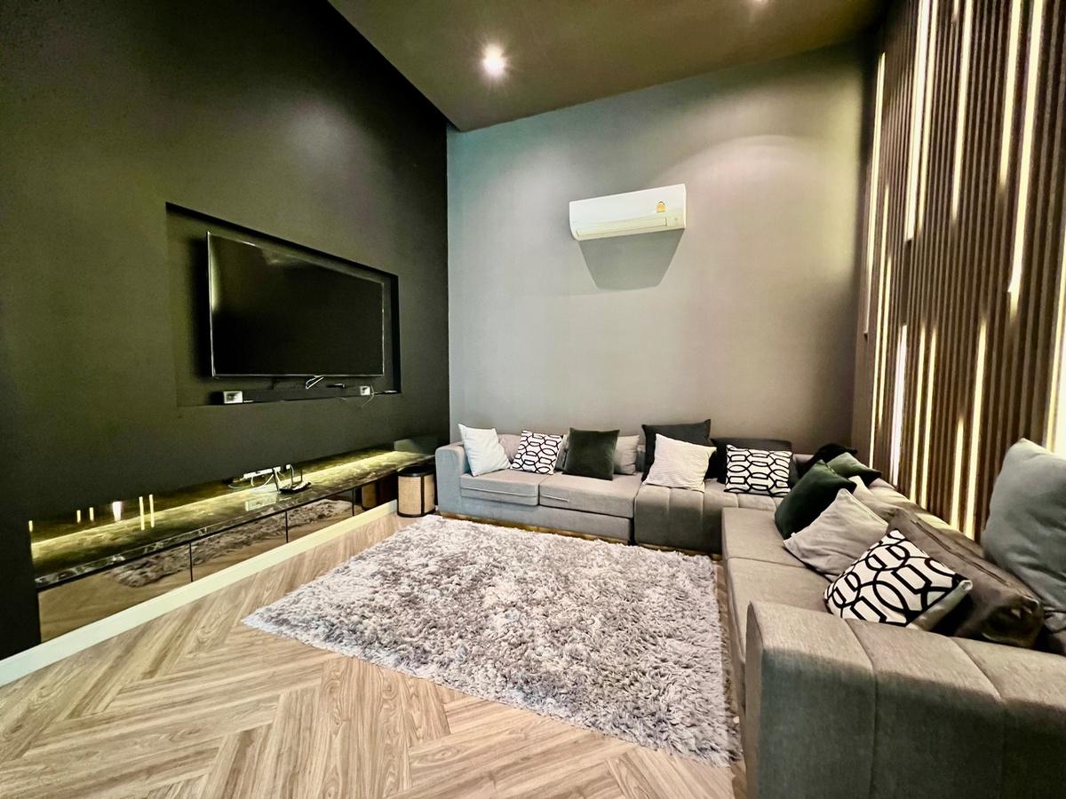 รูป บ้านเดี่ยวหรู The City รามอินทรา 2 (หลังมุม) | พื้นที่กว้างขวางเป็นส่วนตัว | ตกแต่ง Built-in ทั้งหลัง เฟอร์นิเจอร์พรีเมียม พร้อมเข้าอยู่ - รูปที่ 38/38