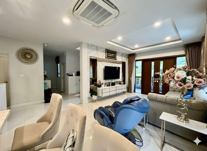 รูป บ้านเดี่ยวหรู The City รามอินทรา 2 (หลังมุม) | พื้นที่กว้างขวางเป็นส่วนตัว | ตกแต่ง Built-in ทั้งหลัง เฟอร์นิเจอร์พรีเมียม พร้อมเข้าอยู่ - รูปที่ 9/38