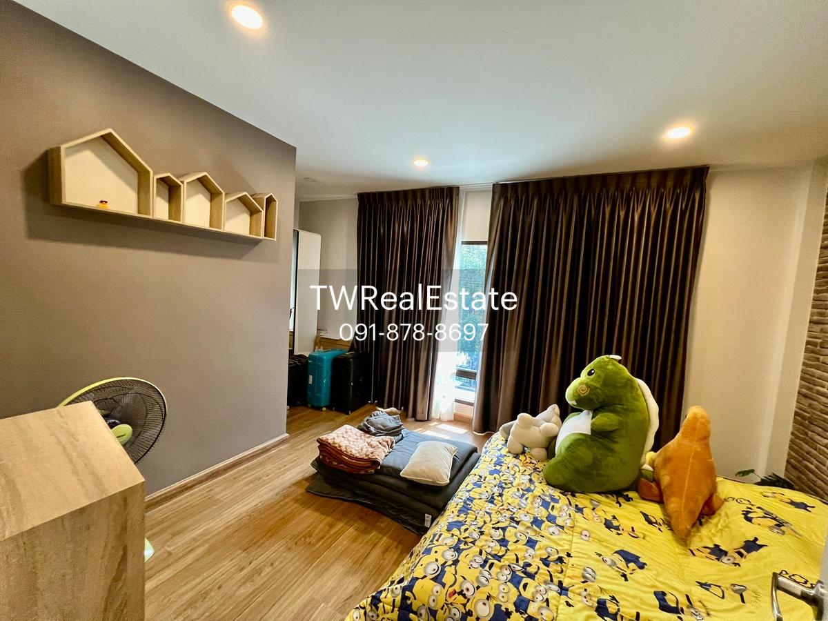 รูป บ้านเดี่ยวหรู The City รามอินทรา 2 (หลังมุม) | พื้นที่กว้างขวางเป็นส่วนตัว | ตกแต่ง Built-in ทั้งหลัง เฟอร์นิเจอร์พรีเมียม พร้อมเข้าอยู่ - รูปที่ 21/38