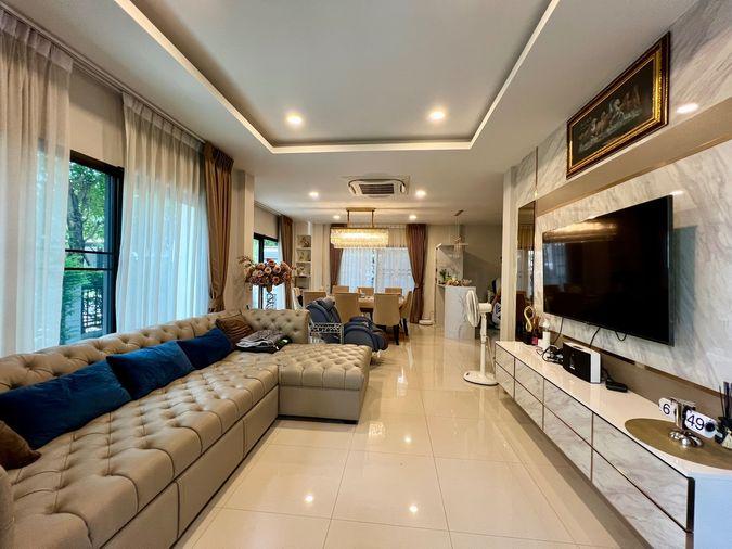 รูป บ้านเดี่ยวหรู The City รามอินทรา 2 (หลังมุม) | พื้นที่กว้างขวางเป็นส่วนตัว | ตกแต่ง Built-in ทั้งหลัง เฟอร์นิเจอร์พรีเมียม พร้อมเข้าอยู่ - รูปที่ 12/38