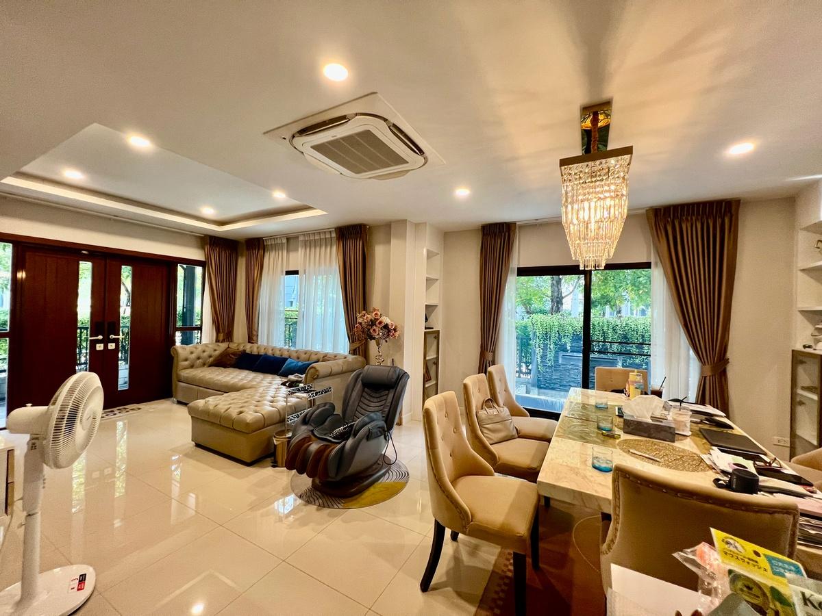รูป บ้านเดี่ยวหรู The City รามอินทรา 2 (หลังมุม) | พื้นที่กว้างขวางเป็นส่วนตัว | ตกแต่ง Built-in ทั้งหลัง เฟอร์นิเจอร์พรีเมียม พร้อมเข้าอยู่ - รูปที่ 15/38