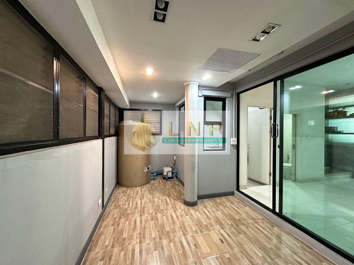 รูป 🏠 ขายบ้าน : Baan Klangmuang - Suksawat (บ้านกลางเมือง - สุขสวัสดิ์) รหัสทรัพย์ | 📌 LNP-H577 - รูปที่ 2/33