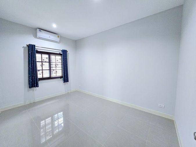 รูป ขาย บ้านเดี่ยวชั้นเดียว มบ. เดอะ มิลตัน ปลวกแดง-มาบยางพร 50ตรว. บ้านสวย เพื่อนบ้านดี ฟรีของแถมในบ้านหลายรายการ - รูปที่ 10/20