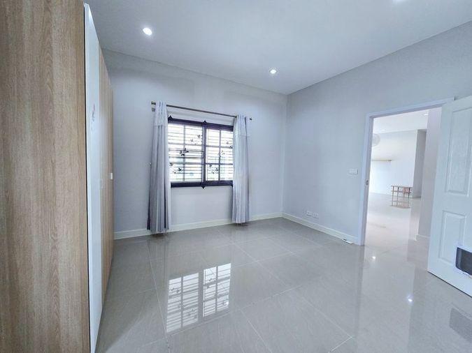 รูป ขาย บ้านเดี่ยวชั้นเดียว มบ. เดอะ มิลตัน ปลวกแดง-มาบยางพร 50ตรว. บ้านสวย เพื่อนบ้านดี ฟรีของแถมในบ้านหลายรายการ - รูปที่ 8/20