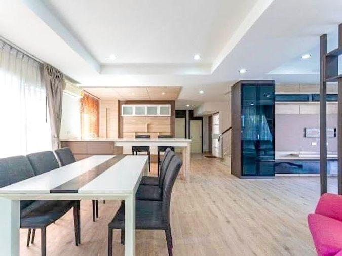 รูป ขาย บ้านเดี่ยวหลังใหญ่ มบ.โคโค่ ฮิลล์ แหลมฉบัง ขนาด 68ตรว 4ห้องนอน แต่งสวย บิ้วอินทั้งหลัง วิวเขา ใกล้ม.เกษตรศรีราชา - รูปที่ 9/20