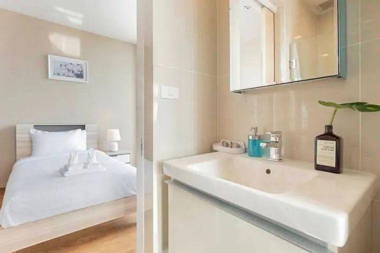 picture  Park Origin (Phrom Phong) Sukhumvit Soi 24, just 600 meters from BTS Phrom Phong Beautiful, clean, new unit, ready to move in - 4/8