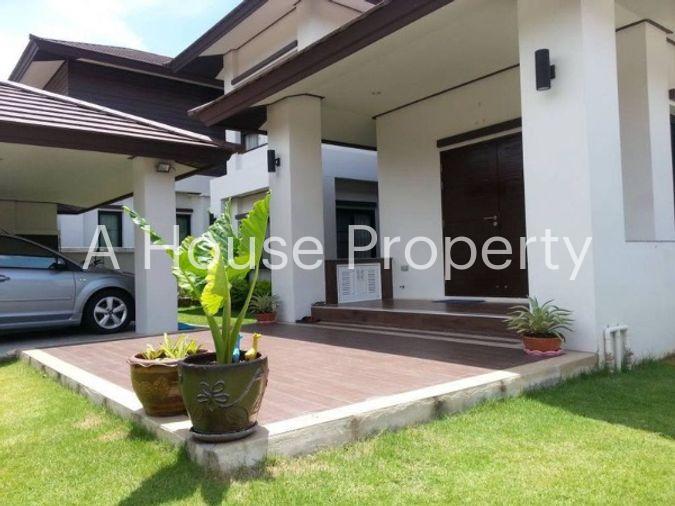 picture Large second-hand detached house for sale in The Valley Village, Sriracha, Chonburi - 3/11