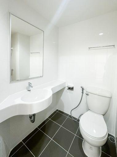 รูป 🏢 ขายคอนโด : Lumpini Condo Town Raminthra - Latplakhao 2 (ลุมพินี คอนโดทาวน์ รามอินทรา - ลาดปลาเค้า 2)   รหัสทรัพย์ | 📌LNP-C9979  - รูปที่ 4/12