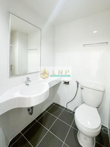 รูป 🏢 ขายคอนโด : Lumpini Condo Town Raminthra - Latplakhao 2 (ลุมพินี คอนโดทาวน์ รามอินทรา - ลาดปลาเค้า 2) รหัสทรัพย์ | 📌LNP-C9979 - รูปที่ 4/12
