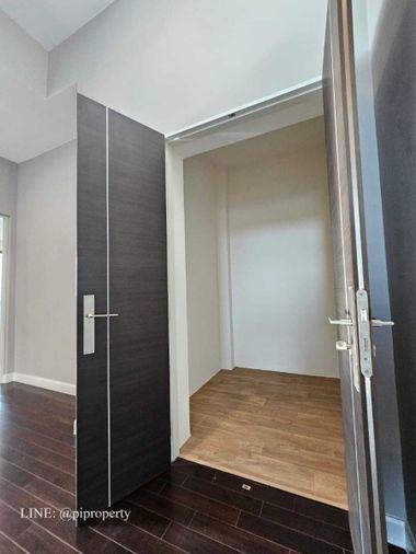 รูป ขายบ้านเดี่ยวหรูสไตล์โมเดิร์นตกแต่งพร้อมอยู่ โครงการเดอะเจนทรี พัฒนาการ 4 ห้องนอน 5 ห้องน้ำ ที่จอดรถ 3 คัน บ้านเดี่ยวสุดหรูในโครงการพัฒนาการ - รูปที่ 28/67