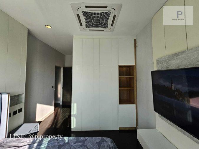 รูป เฟอร์นิเจอร์ครบ บ้านเดี่ยวหรูทันสมัยให้เช่าในเดอะเจนทรีพัฒนาการ 4 ห้องนอน + 5 ห้องน้ํา + ที่จอดรถ 3 คัน ชุมชนที่อยู่อาศัยวิลล่าพัฒนาการชั้นนํา - รูปที่ 32/67