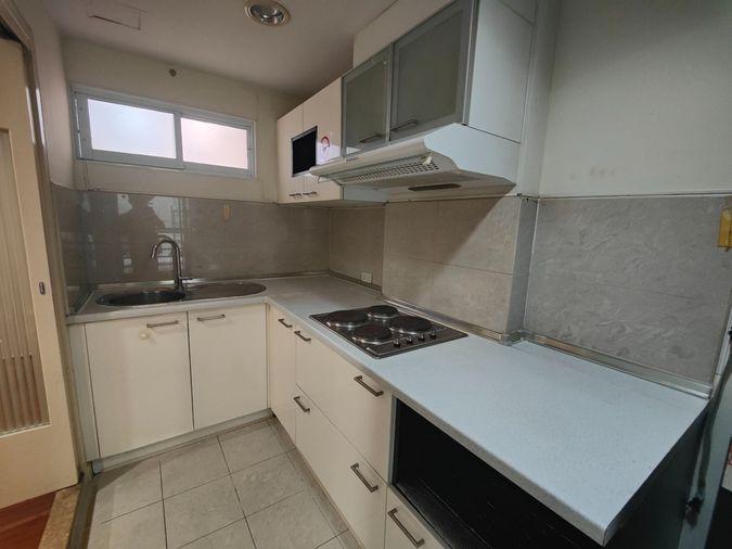 รูป ปล่อยเช่าคอนโด Lumpini Suite Sukhumvit 41 ขนาด 71 ตารางเมตร ชั้น 2 - รูปที่ 11/39
