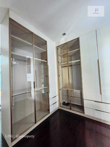 รูป เฟอร์นิเจอร์ครบ บ้านเดี่ยวหรูทันสมัยให้เช่าในเดอะเจนทรีพัฒนาการ 4 ห้องนอน + 5 ห้องน้ํา + ที่จอดรถ 3 คัน ชุมชนที่อยู่อาศัยวิลล่าพัฒนาการชั้นนํา - รูปที่ 23/67
