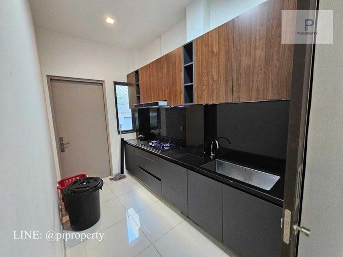 รูป ขายบ้านเดี่ยวหรูสไตล์โมเดิร์นตกแต่งพร้อมอยู่ โครงการเดอะเจนทรี พัฒนาการ 4 ห้องนอน 5 ห้องน้ำ ที่จอดรถ 3 คัน บ้านเดี่ยวสุดหรูในโครงการพัฒนาการ - รูปที่ 11/67