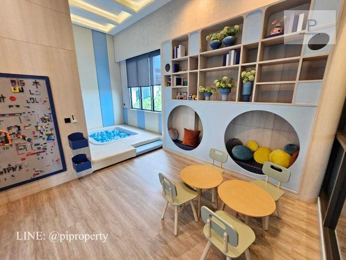 รูป เฟอร์นิเจอร์ครบ บ้านเดี่ยวหรูทันสมัยให้เช่าในเดอะเจนทรีพัฒนาการ 4 ห้องนอน + 5 ห้องน้ํา + ที่จอดรถ 3 คัน ชุมชนที่อยู่อาศัยวิลล่าพัฒนาการชั้นนํา - รูปที่ 58/67